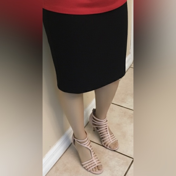 Vince Camuto Cream color Strappy Sandal 3 1/4” Heel size 9 - Picture 15 of 16